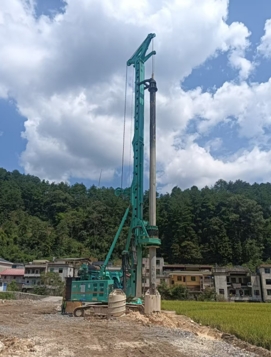 逆势而上，上海金泰大型旋挖钻机凭实力破局基建寒冬